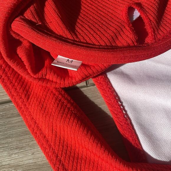 Bikini Set Red NWT Sz Medium - Picture 4 of 4